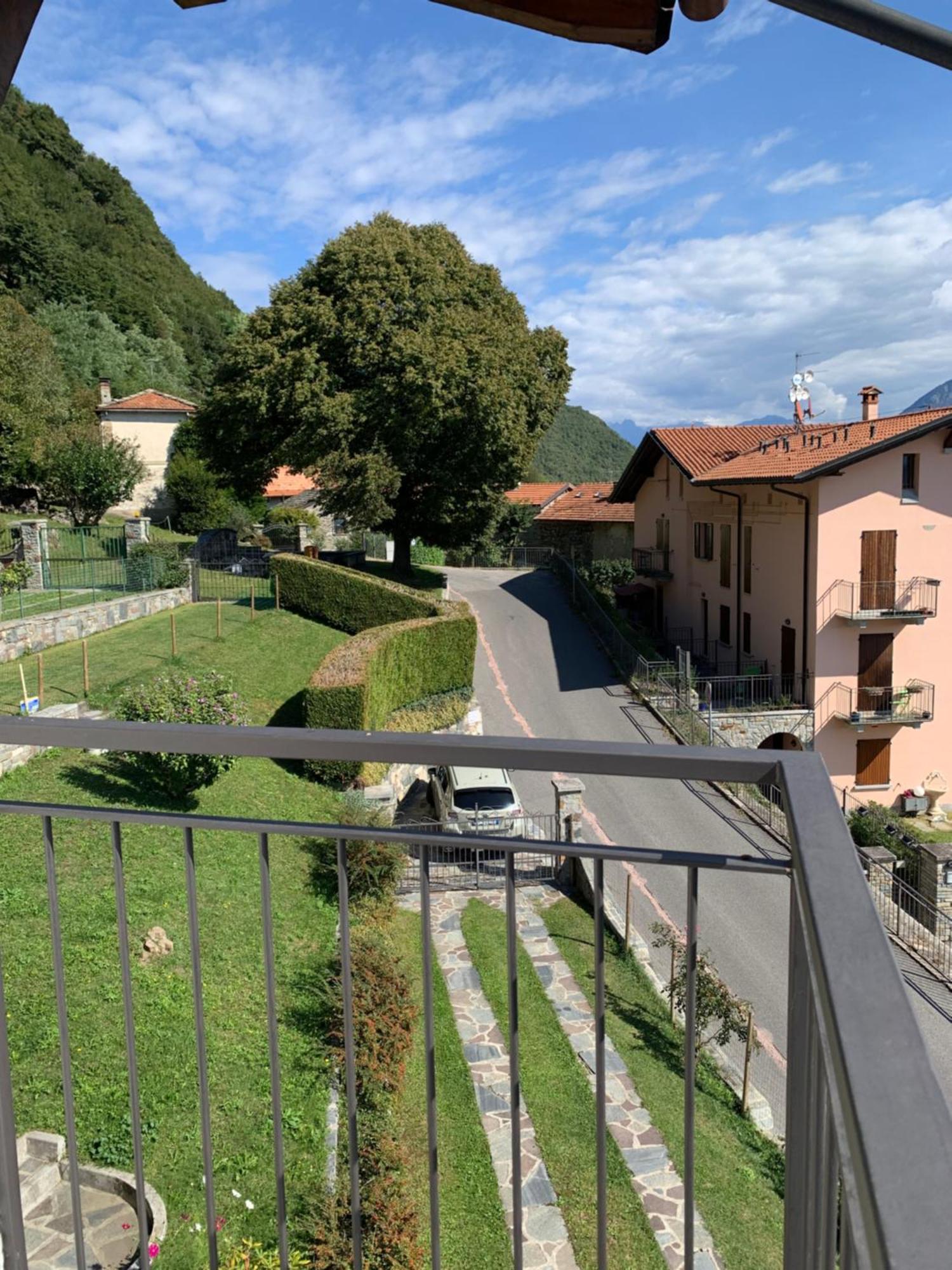 Casa Savina - Stupenda Vista Lago E Monti Plesio Eksteriør billede