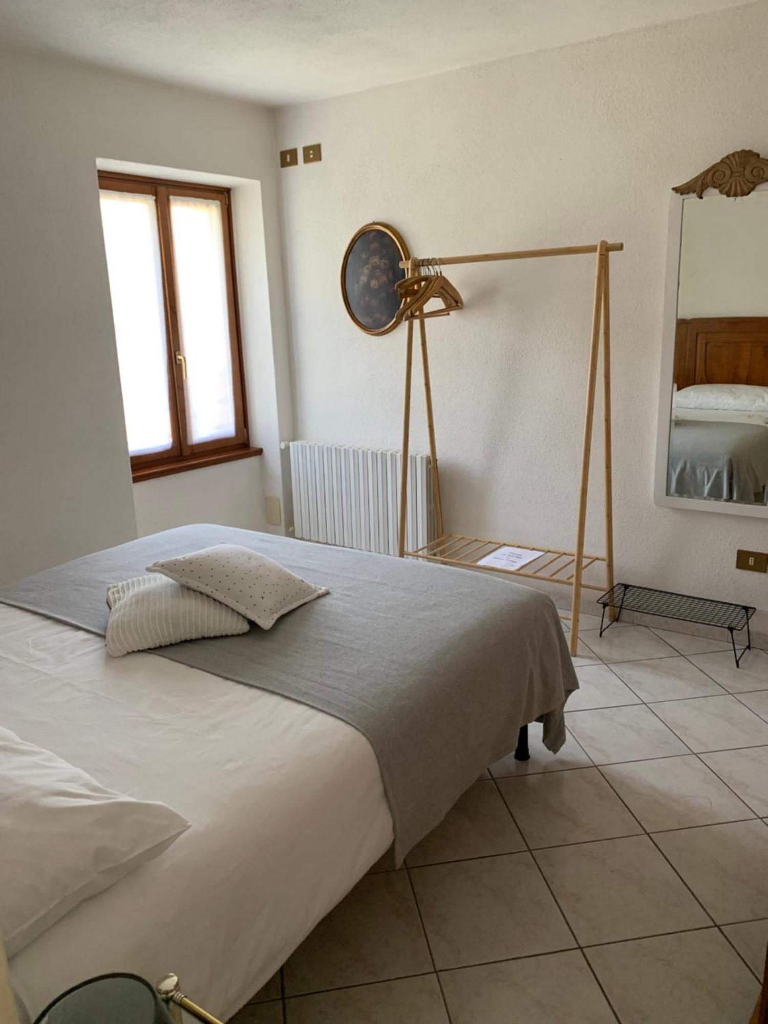 Casa Savina - Stupenda Vista Lago E Monti Plesio Eksteriør billede
